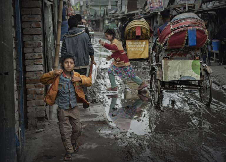 Ni Fengliang - Muddy